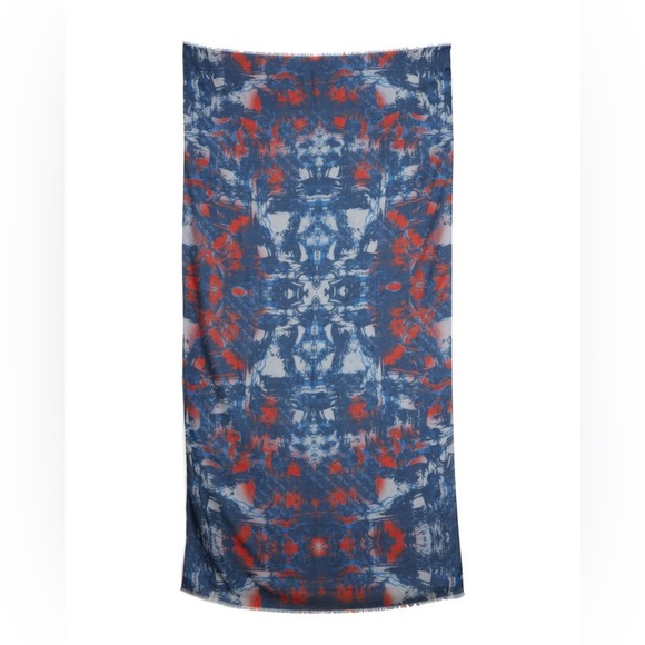 New GUESS Abstract Logo Scarf - Picture 1 of 5